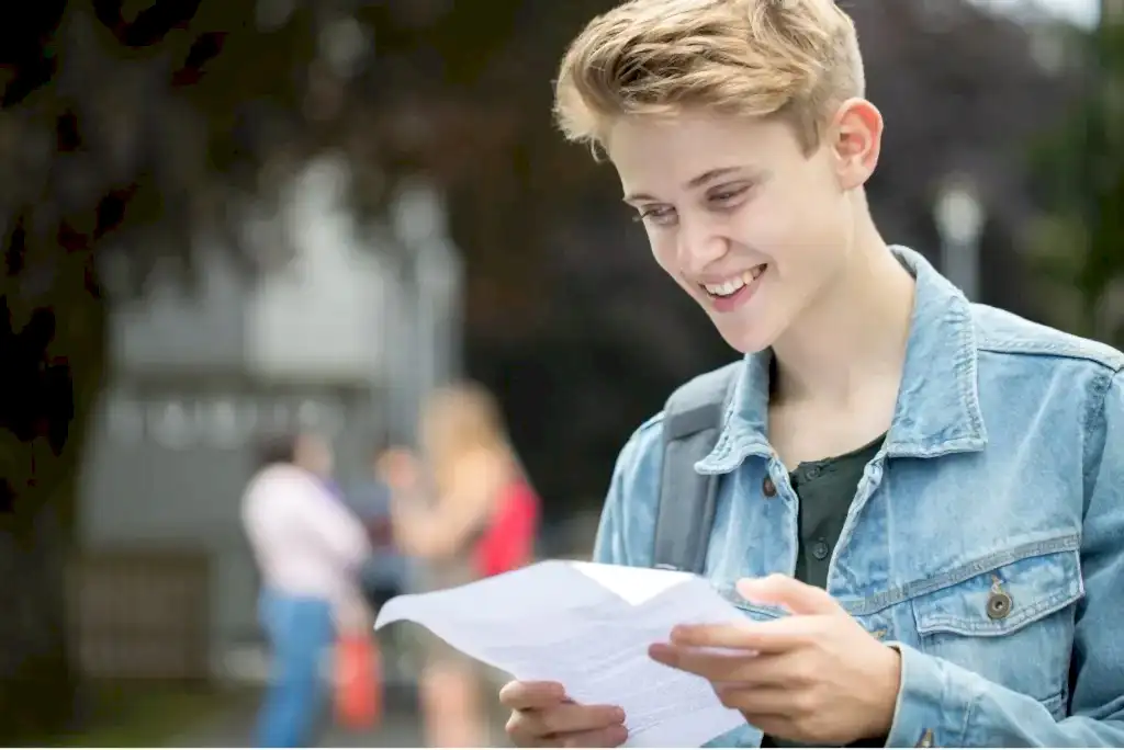 LinguaPlay A Level Russian Exam